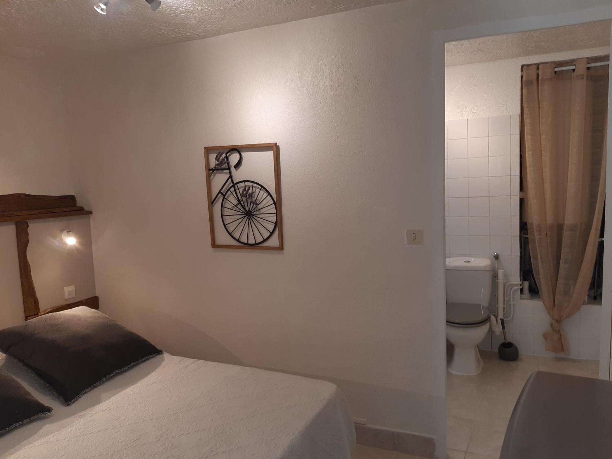 Ferienwohnung La Ferme De Manon Montferrat  Exterior foto